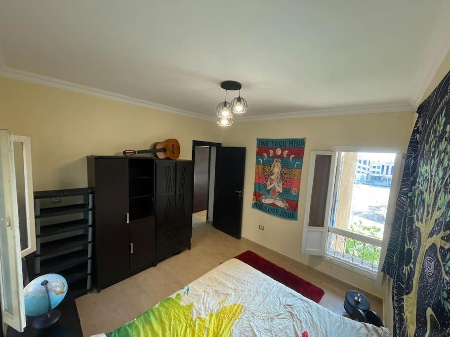 Comfortable Sunny 16 Mins From Airport *